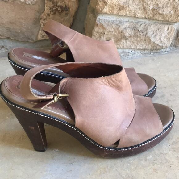Banana Republic Leather Tan Peep Toe Sandal Heels Women's Size 8M - Picture 4 of 9